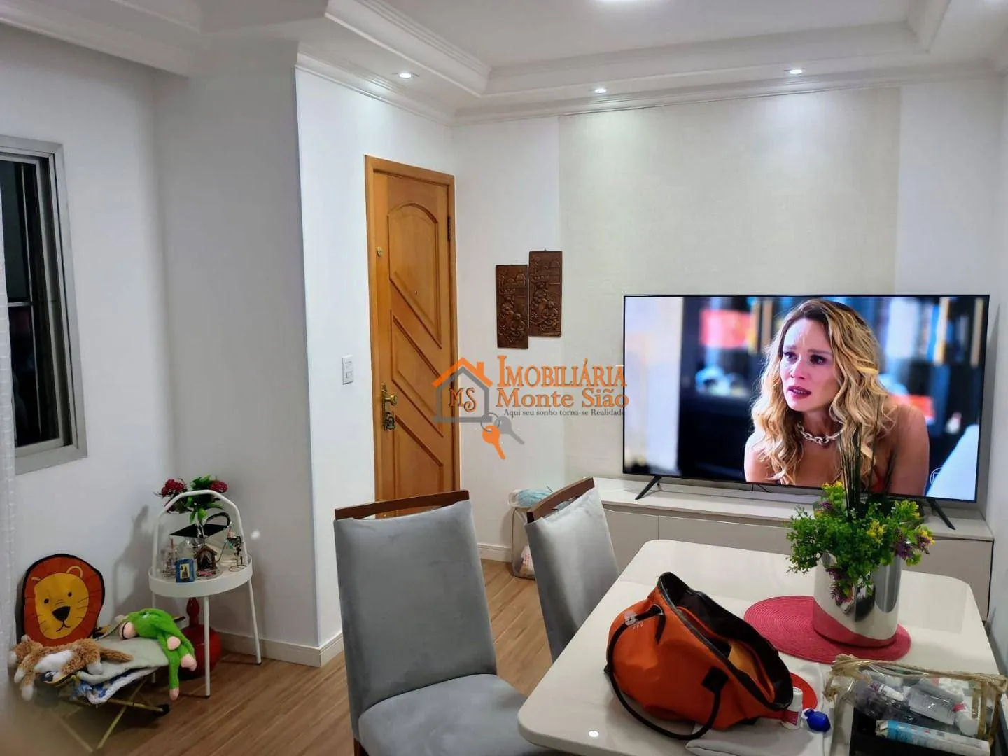 Foto do imóvel Apartamento com 2 dormitórios à venda, 55 m² por R$ 295.000,00 - Jardim Santa Mena - Guarulhos/SP