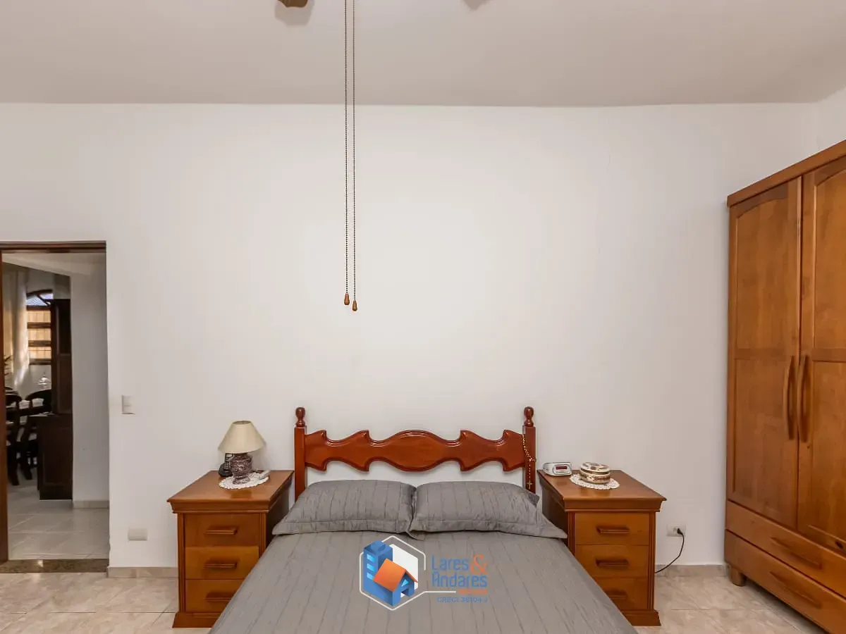 Imagem Casa para venda em Santo Amaro com 3 quartos, sendo 1 suíte, 300m²