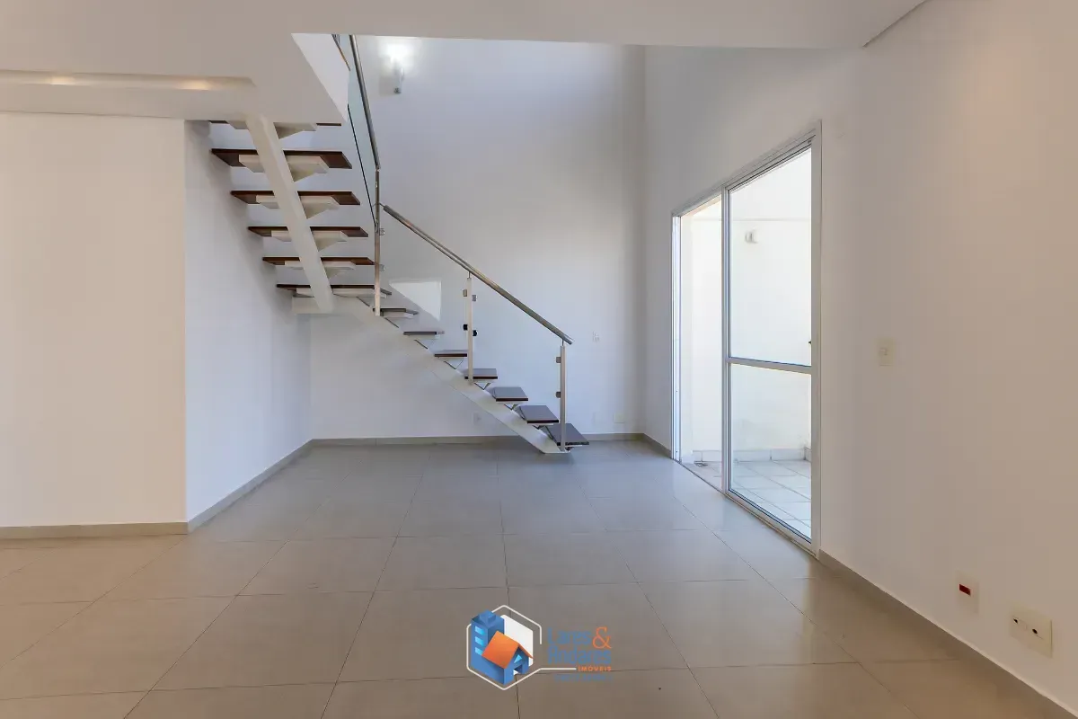 Foto do imóvel Duplex para venda em Vila Madalena com 1 quarto, sendo 1 suíte, 70m² em Rua Paulistânia