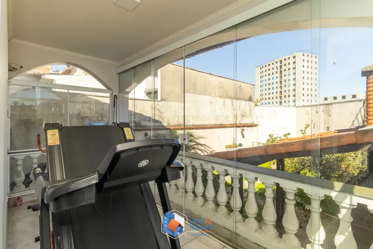 Imagem Sobrado para venda em Jardim Vivan com 3 quartos, sendo 1 suíte, 225m²