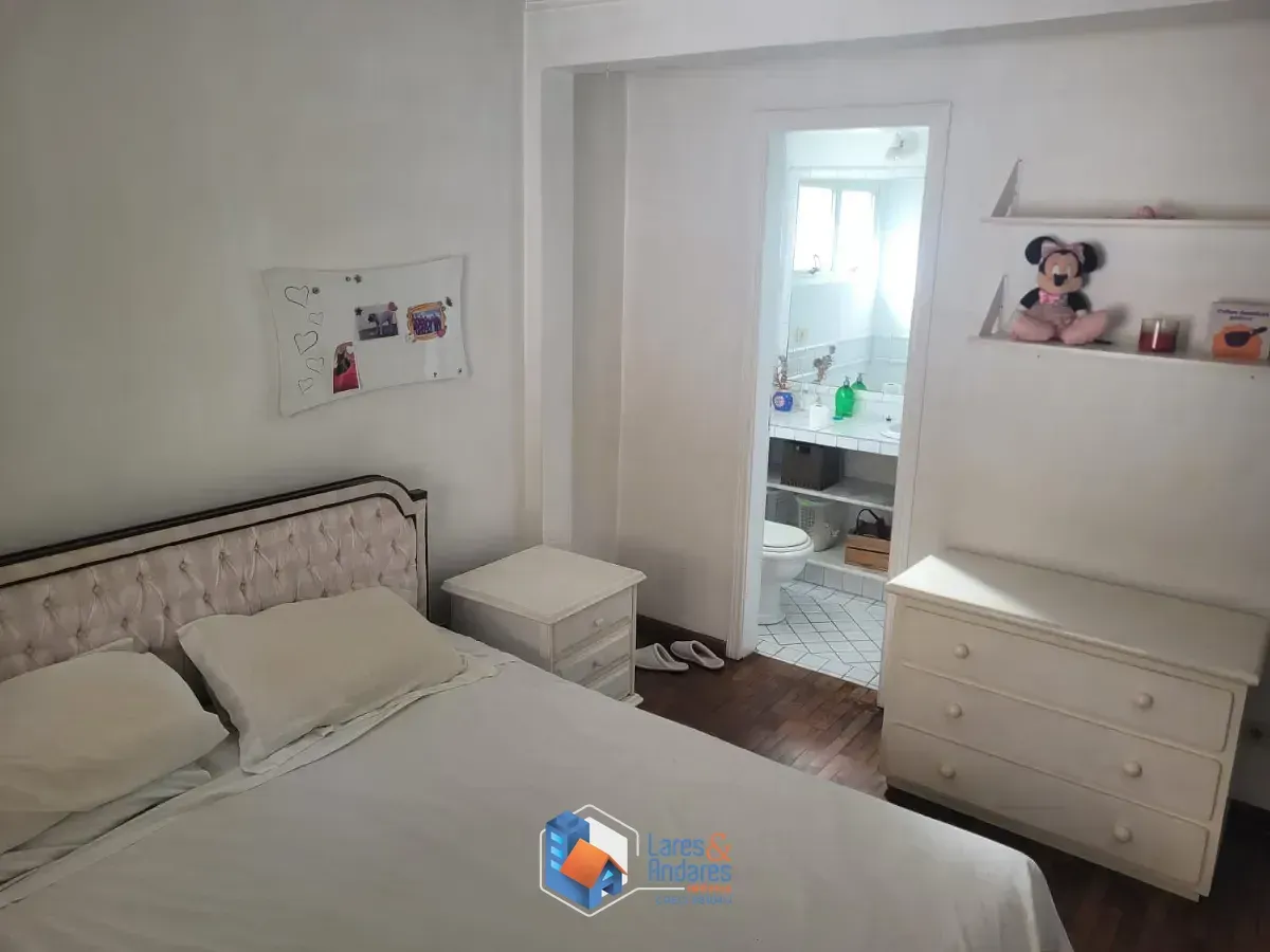 Imagem Casa para venda em Parque dos Príncipes com 3 quartos, sendo 3 suítes, 327m²