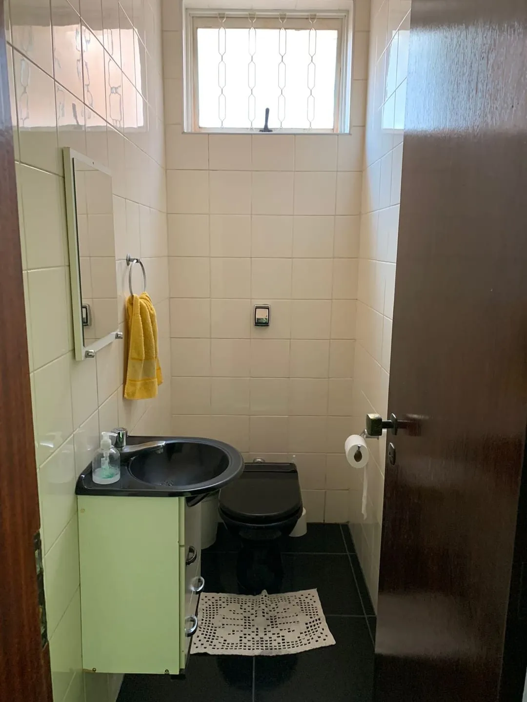 Imagem Casa à venda 3 Quartos, 1 Suite, 8 Vagas, São Benedito, Pindamonhangaba - SP