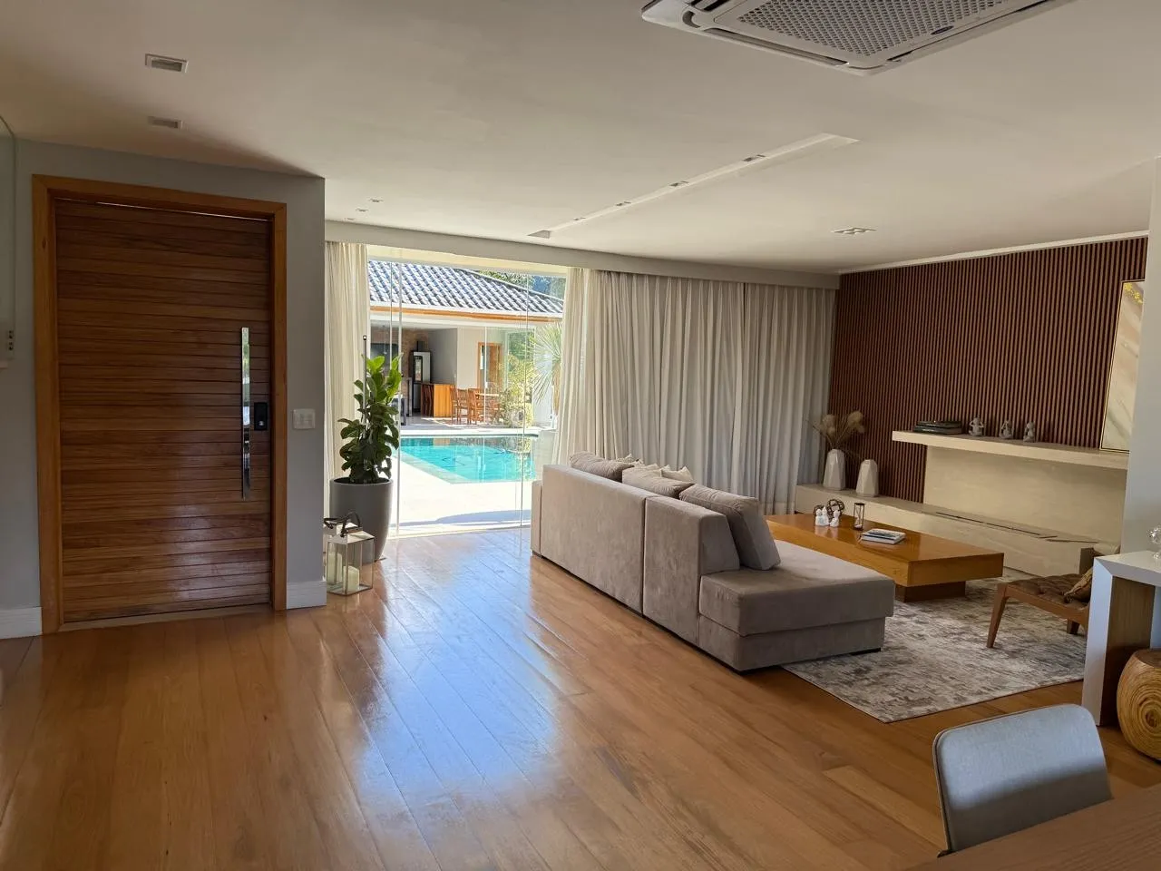 Imagem Casa em Condomínio para Venda em Petrópolis / RJ no bairro Mosela