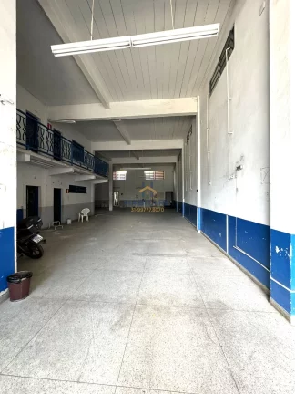 Imagem Prédio Comercial em Centro, Ibirité/MG