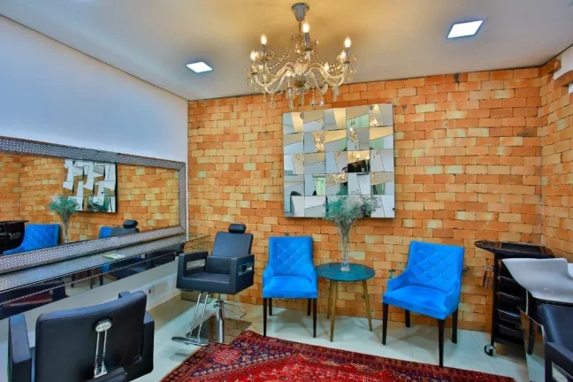 Imagem Imóvel Comercial de Alto Padrão no Jardim do Mar, São Bernardo do Campo - 288m², 19 Salas, 4 Banheiros e 3 Vagas de Garagem