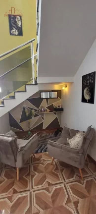 Imagem Belíssima casa a 800m do centro de Embu-Guaçu.
