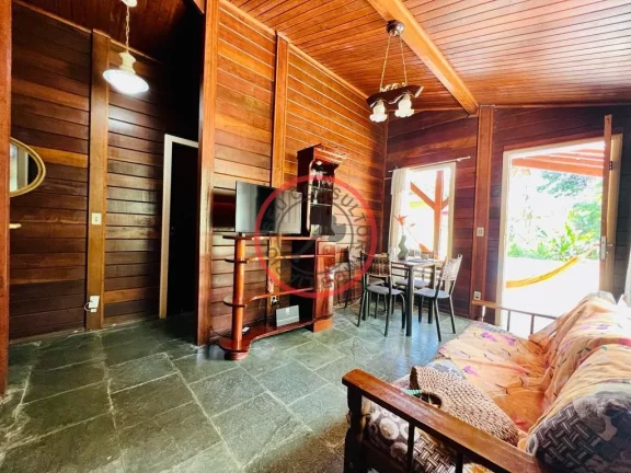 Imagem Casa Térrea, com 2 Quartos, Piscina, Área Gourmet, 3 vagas ,Acesso ao Rio ,Mobiliada