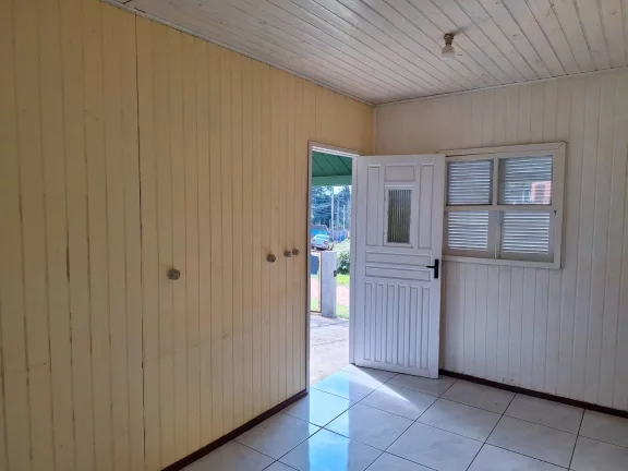 Imagem Localizado próximo a RS040, Casa com 63m², Garagem, Águas Claras, Viamão