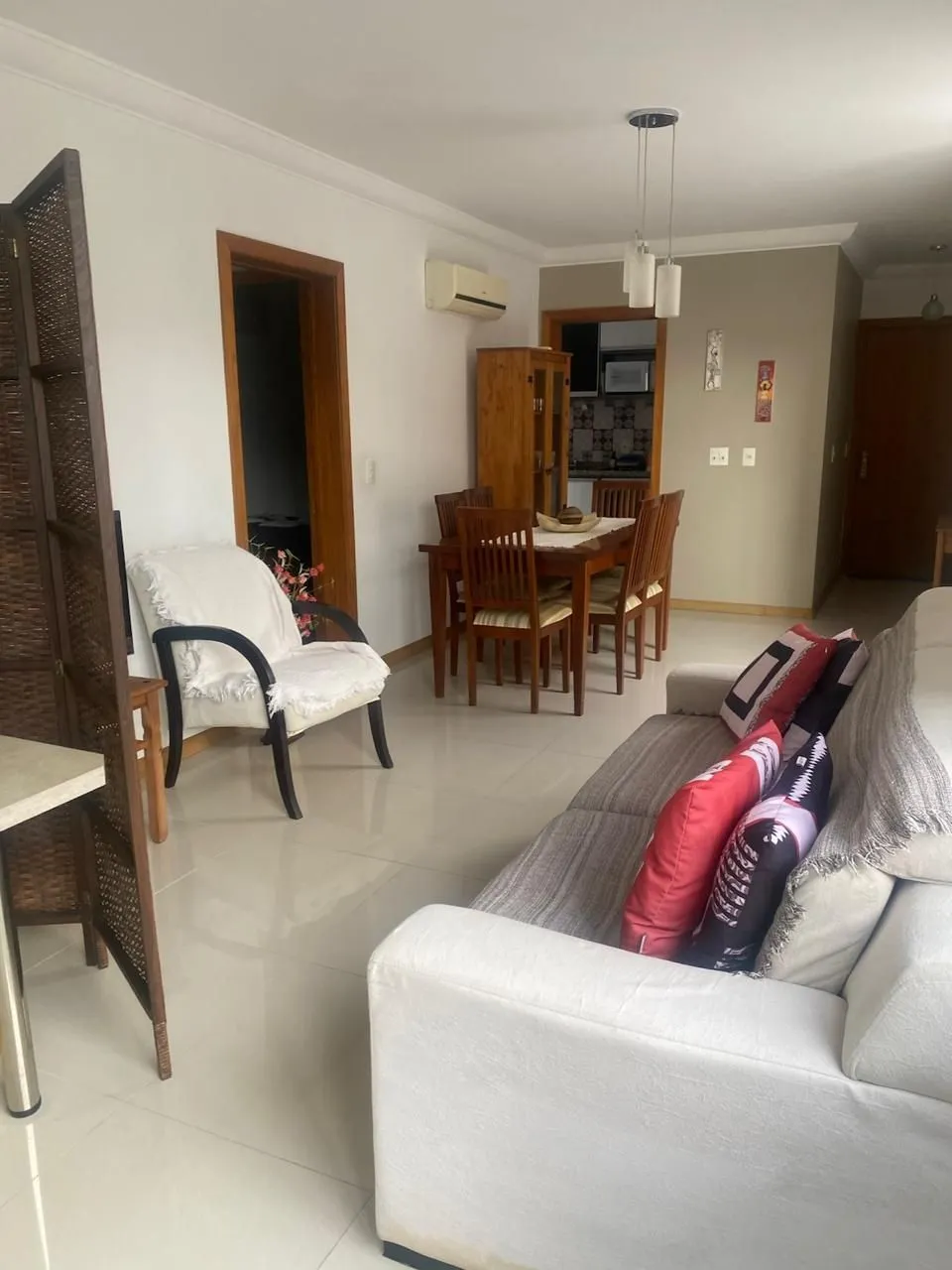 Imagem Apartamento Guardem com 2 dormitórios no bairro Jardim Botânico.