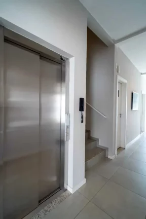 Imagem Apartamento 2 dormitórios sendo 1 suíte e 1 vaga de garagem em Mariscal- Bombinhas!