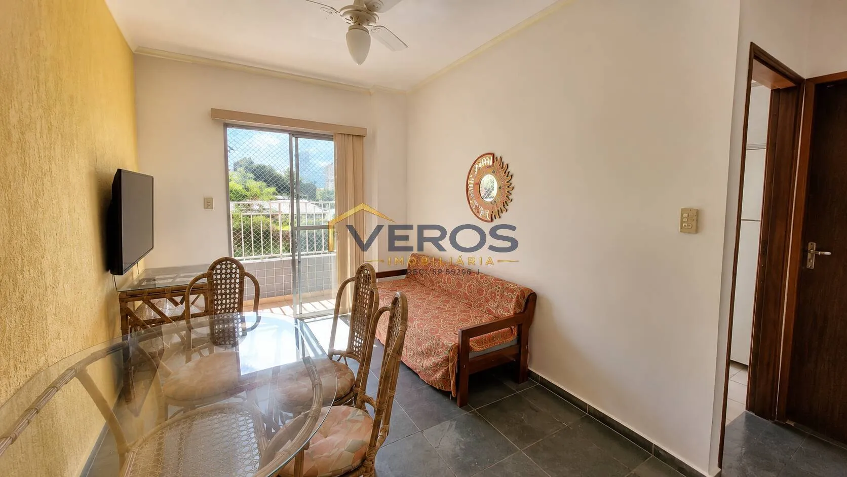 Imagem Apartamento Mobiliado à Venda 50m da Prainha | 2 Dormitórios