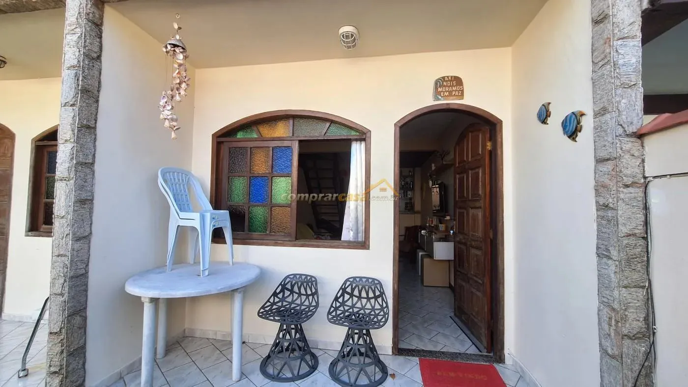 Imagem Casa em Condomínio para Venda em Cabo Frio / RJ no bairro Ogiva