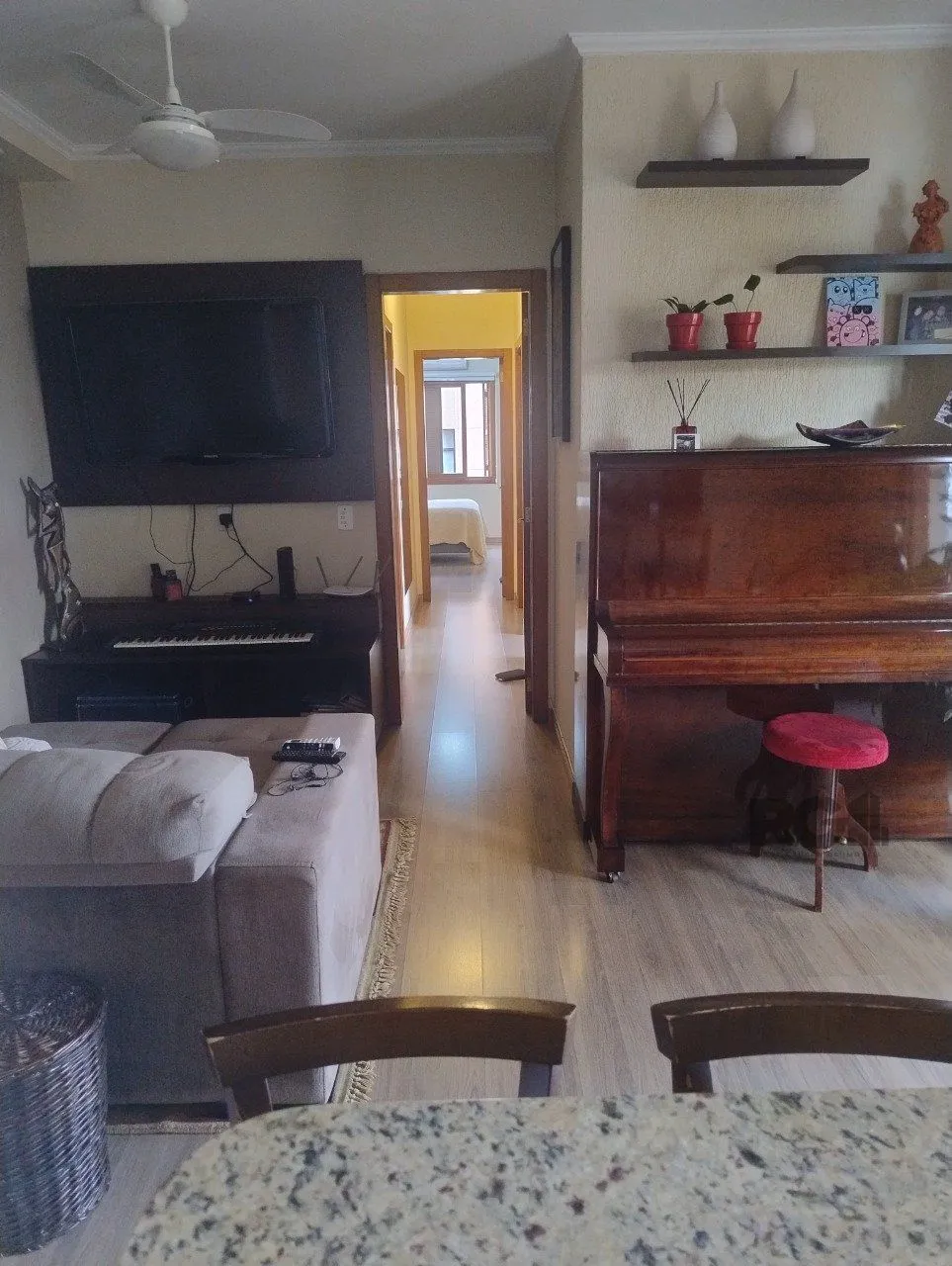 Imagem Apartamento para Venda - 72.98m², 3 dormitórios, suíte e 1 vaga - Menino Deus
