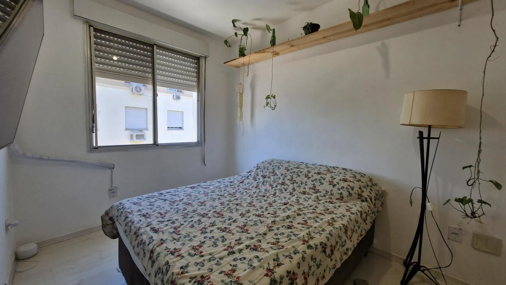 Imagem Excelente Apartamento de dois Dormitórios perto do Bourbon Aparício Borges.