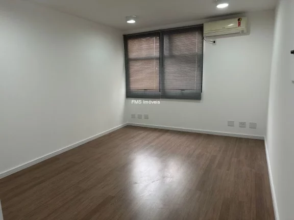Imagem Conjunto comercial com 1 sala e vaga de garagem à venda em Indianópolis, São Paulo-SP - 20m² de área