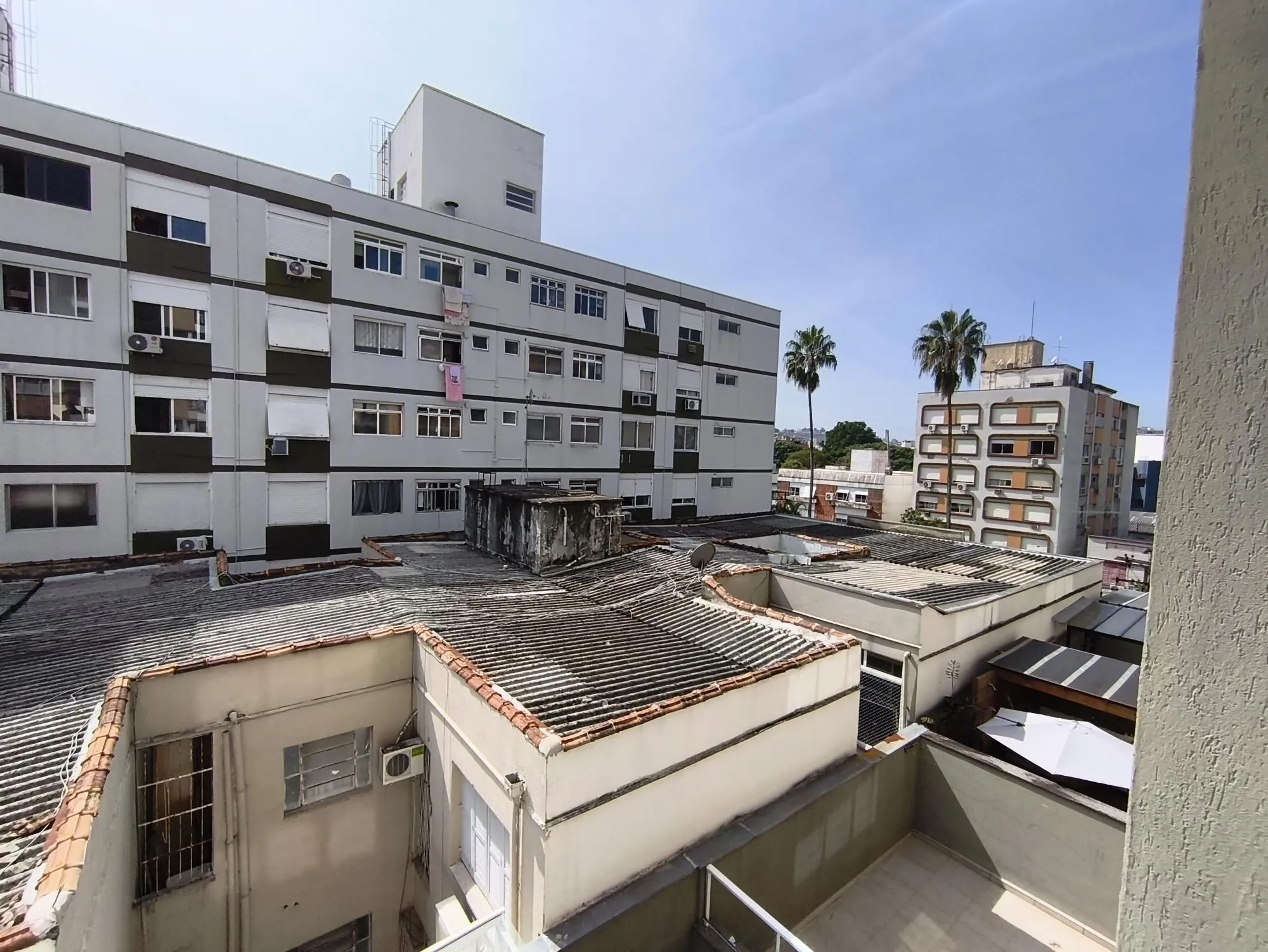 Imagem APARTAMENTO 2 DORMITÓRIOS COM 1 VAGA NO MENINO DEUS
