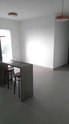 Imagem Apartamento à venda em São Vicente-SP: 2 quartos, 1 suíte, 1 sala, 1 vaga de garagem, 62m² na Cidade Náutica. Venha conferir!