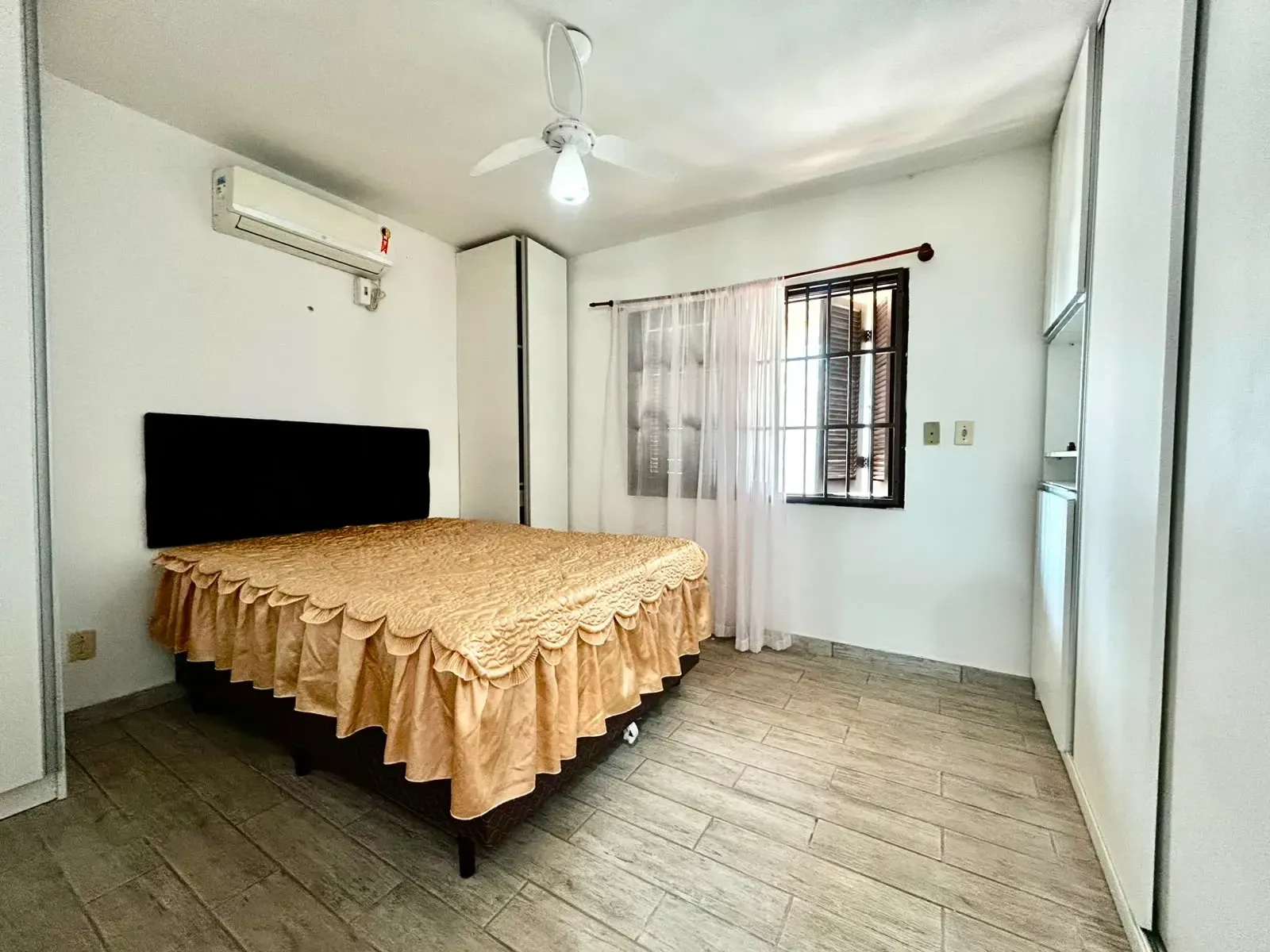 Imagem Casa com 2 Quartos à Venda, 90 m² em Praia de Curumim (Curumim) - Capão da Canoa