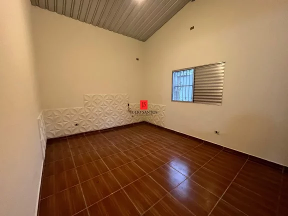 Imagem Imóvel térreo Pereque Açu com amplo espaço externo
