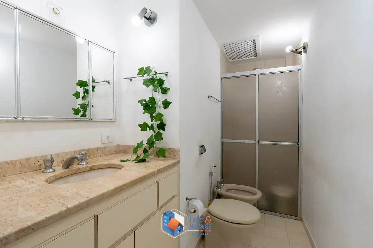Imagem Casa no condomínio Condomínio Residencial Cabo Verde para venda com 3 quartos, sendo 1 suíte, 180m²