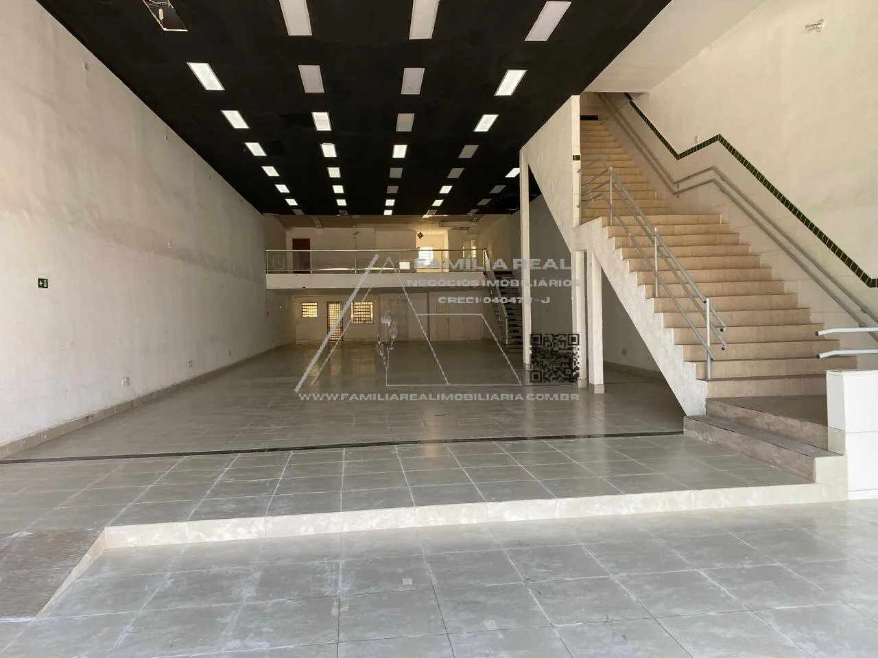 Imagem Prédio comercial, com 800,00M² de área, para locação, no Artur Alvim.