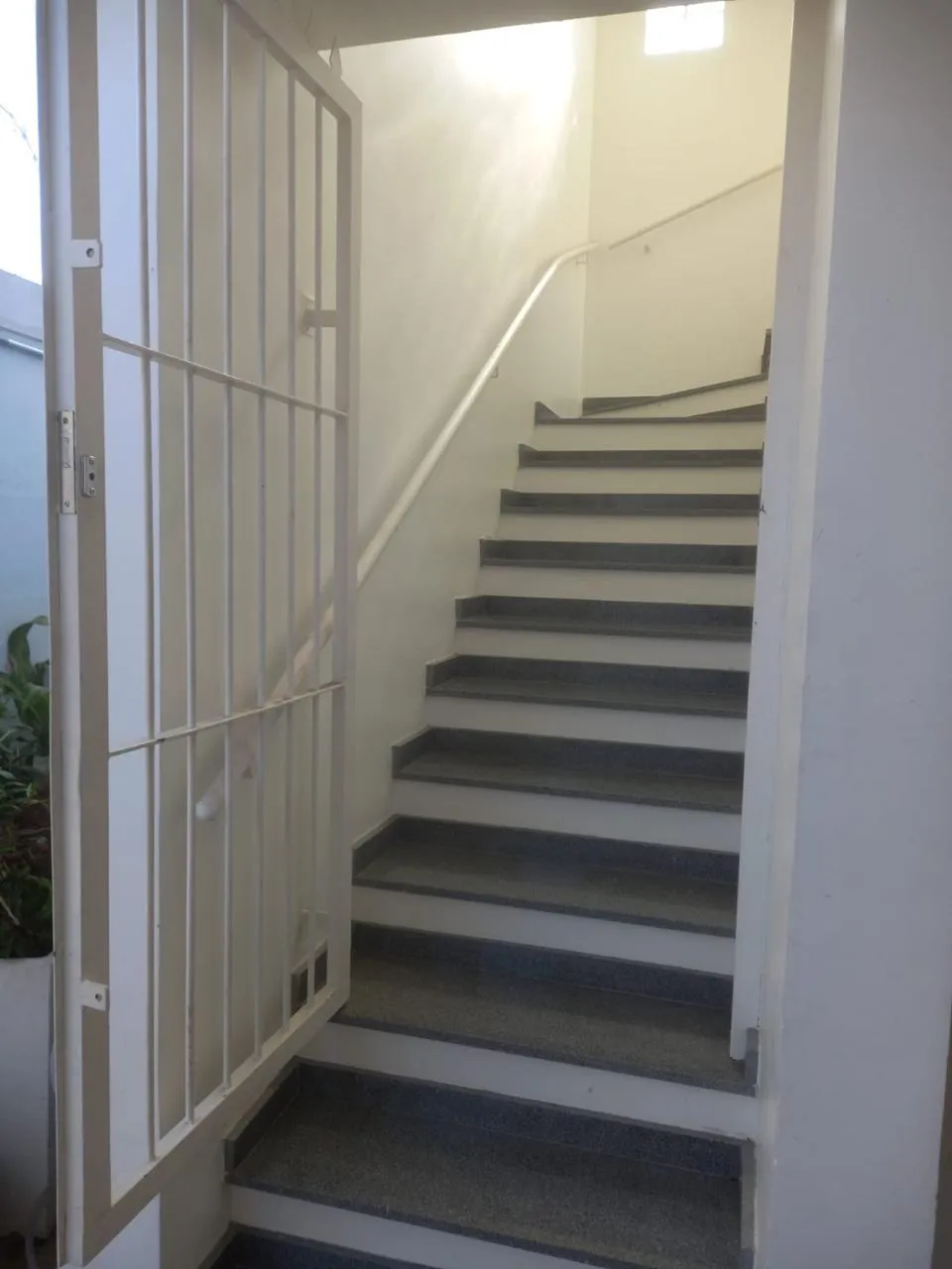 Imagem Casa Comercial à Venda em Sorocaba-SP, Jardim Ana Maria: 4 Quartos, 1 Suíte, 1 Sala, 3 Banheiros, 3 Vagas, 287m². Imperdível!