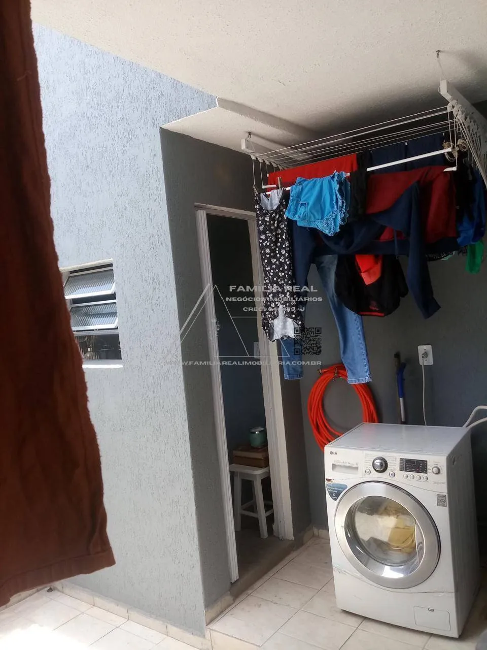 Imagem Sobrado com 3 dormitórios, 01 vaga coberta, a venda na Vila Talarico.
