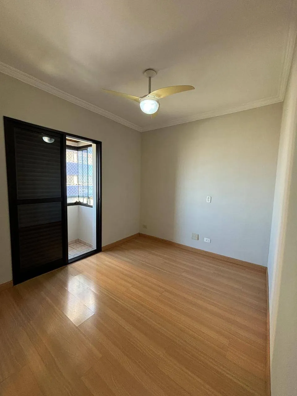 Imagem Apartamento com 3 Dormitórios e 3 Vagas em Alphaville, Barueri - Frente à Pista de Caminhada
