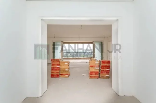 Imagem Luxuoso apartamento de 5 quartos e 5 suítes no Jardim Europa, São Paulo-SP: 512m², 4 salas, 7 banheiros e 6 vagas. Venha conhecer!