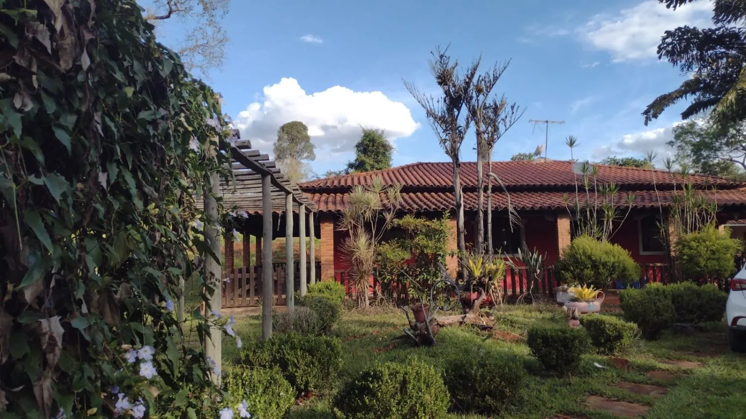 Imagem Vendo um ótimo sítio em Esmeraldas/MG ,com 8.000 m² de terreno