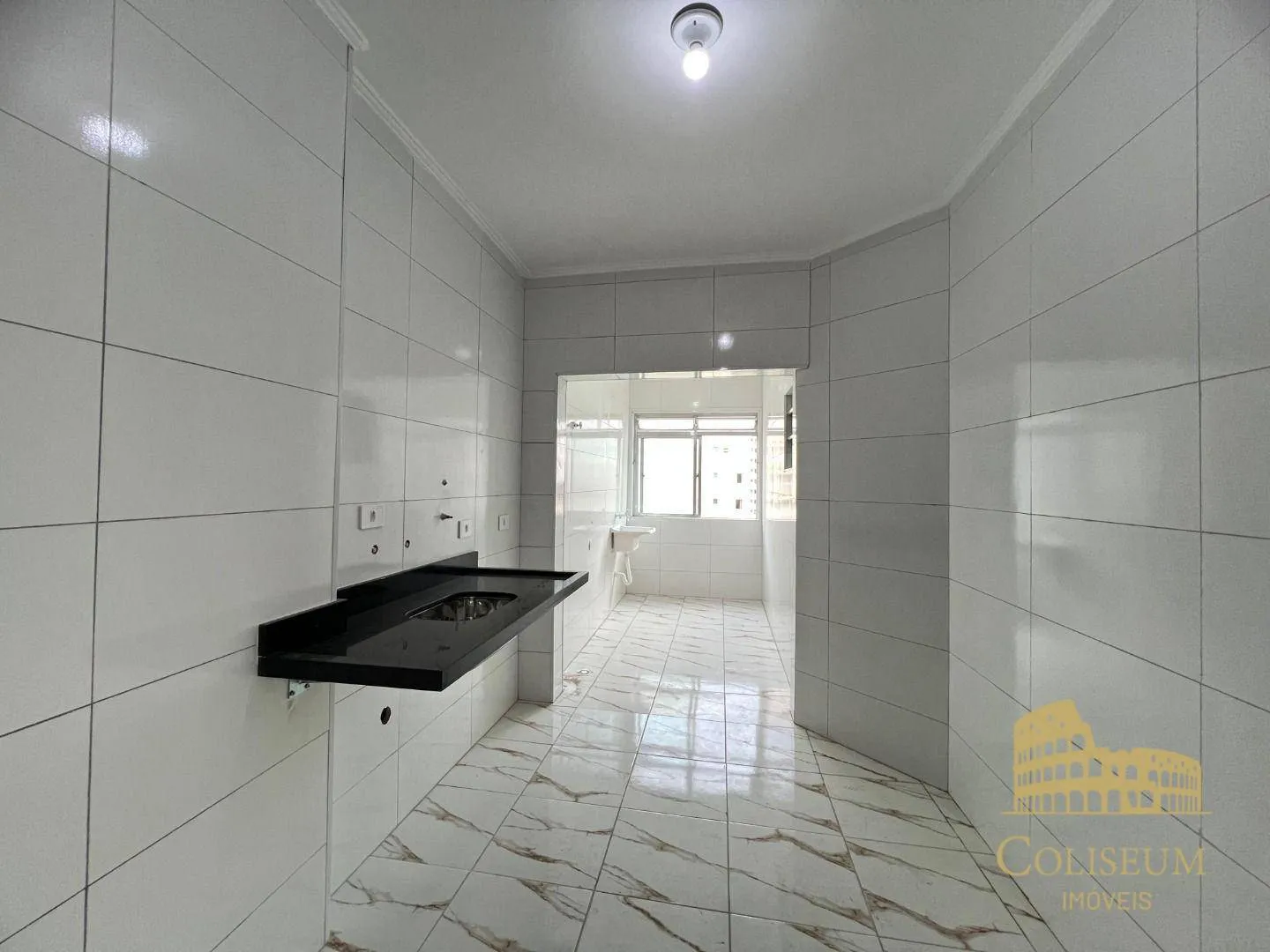 Imagem Apartamento com 2 dormitórios à venda, 79 m² por R$ 450.000,00 - Tupi - Praia Grande/SP