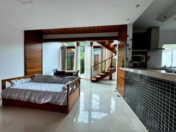 Imagem GRANDIOSA CASA SOFISTICADA E ELEGANTE C/ 3 DORMITORIOS E 4 BANHEIROS VENDA OU LOCAÇÃO