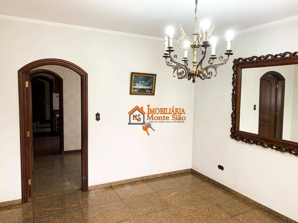 Imagem Sobrado com 4 dormitórios à venda, 530 m² por R$ 2.000.000,00 - Vila Galvão - Guarulhos/SP