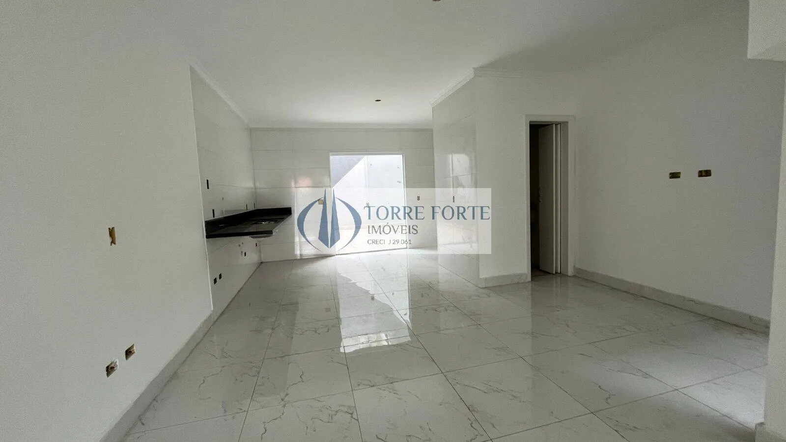 Imagem Casa sobrado novo, com 120m² em rua tranquila na Vila Canero