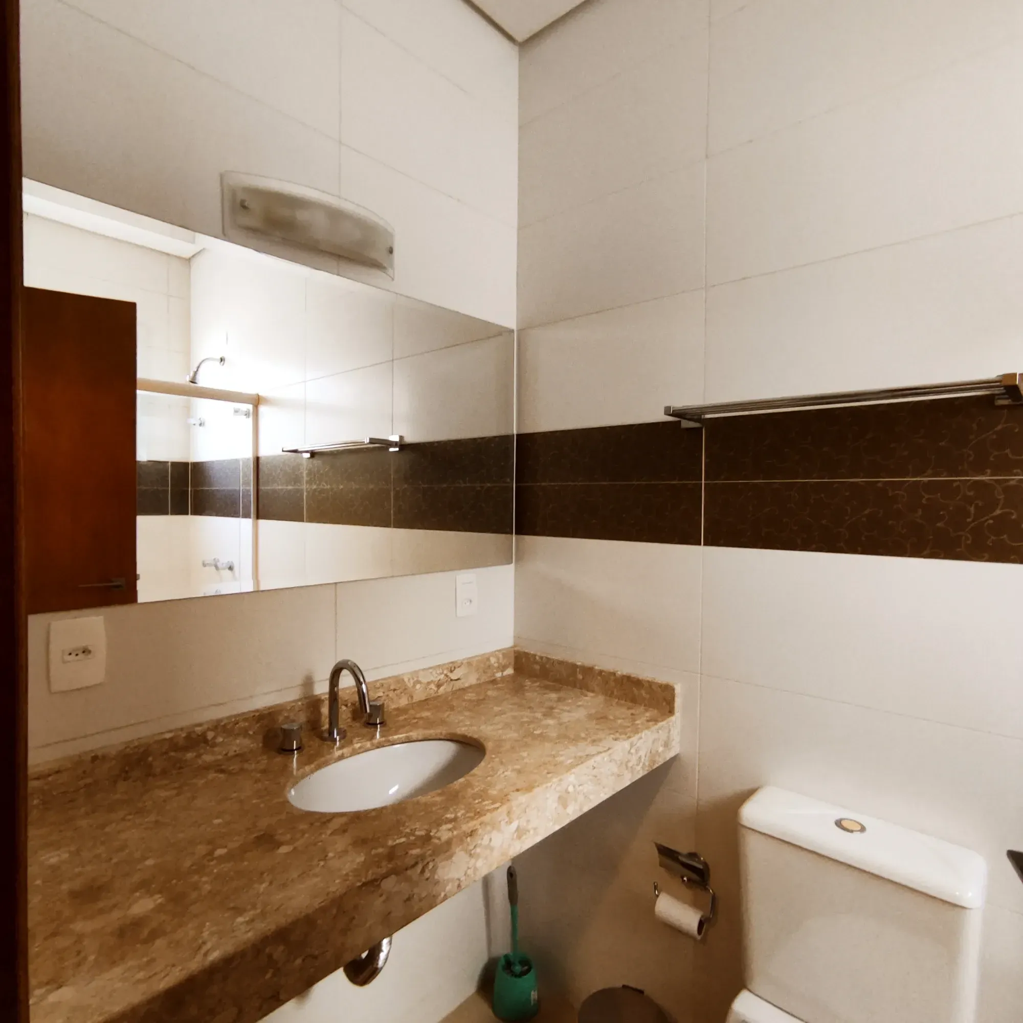 Imagem Casa de Condomínio com 4 Quartos à Venda, 374 m² em Medeiros - Jundiaí