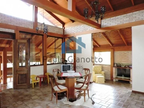 Imagem Exclusividade e Sofisticação: Casa de Alto Padrão na Granja Viana