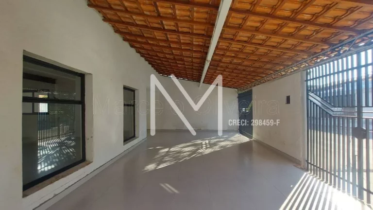 Foto do imóvel Casa Térrea à Venda 3 Quartos 1 Suíte 130m² - Bairro Bosque dos Eucaliptos