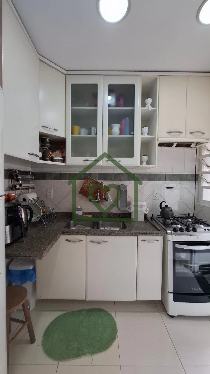 Imagem Cobertura Duplex, 2 dormitórios, 2 salas, 2 banheiros e 2 vagas, em prédio com elevador. Condomín...