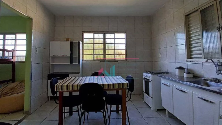 Imagem Chácara com 2 dormitórios à venda, 375 m² - Embauzinho - Cachoeira Paulista/SP