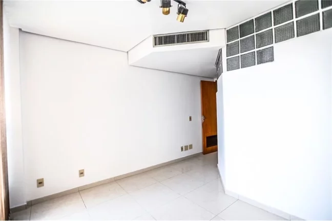 Imagem Sala para venda no bairro Centro Histórico em Porto Alegre