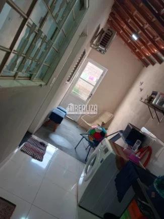 Imagem Casa padrão à venda no Bairro Parque das Aroeiras, Uberaba - 2 dormitórios e suíte!