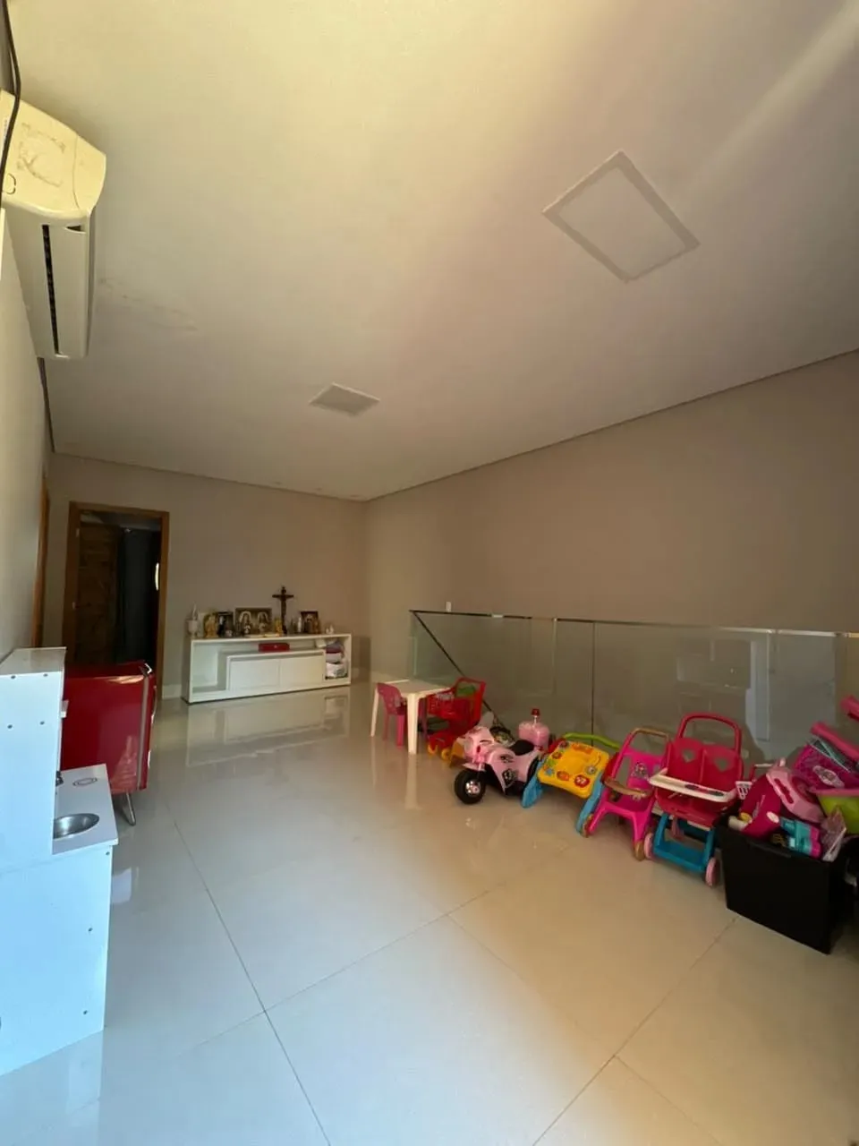 Imagem Sobrado com 3 quartos e área gourmet em Cuiabá