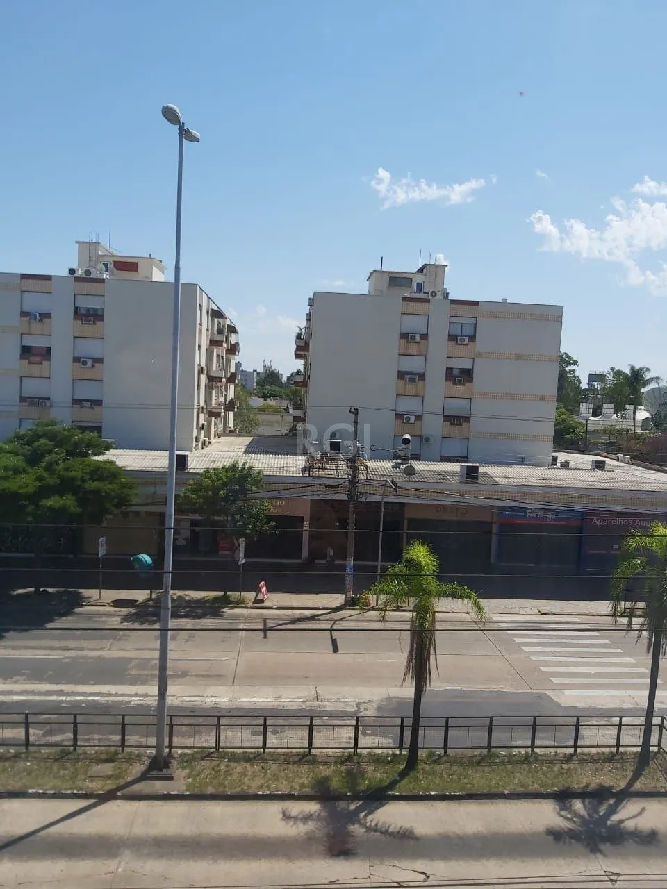 Imagem Apartamento para Venda - 73.25m², 2 dormitórios, 2 vagas - São Sebastião