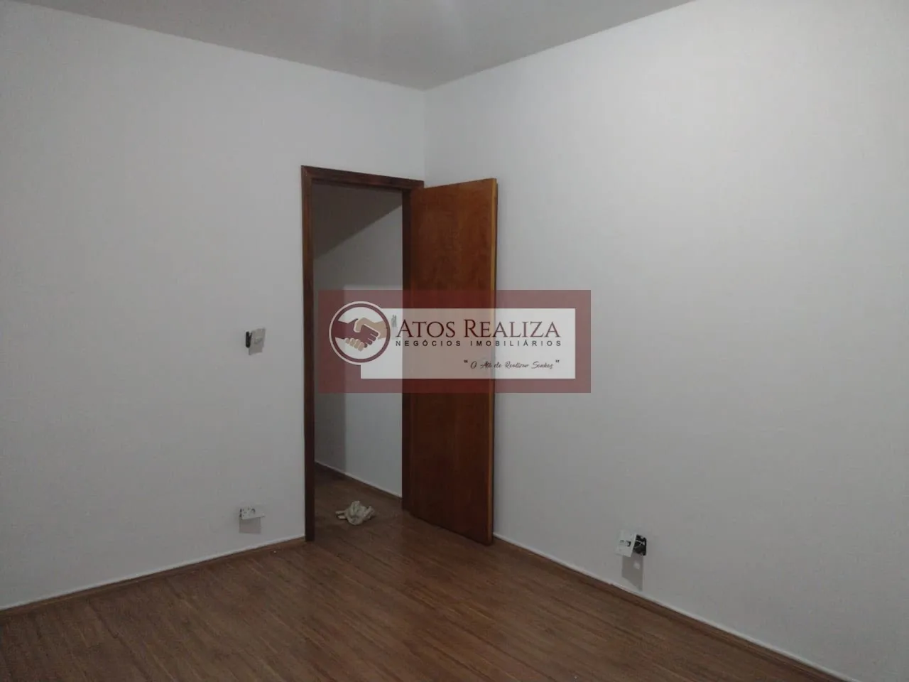 Imagem Sobrado em Vila Gea Campo Grande, 3 dormitórios, 02 vagas por R$3.000/mês