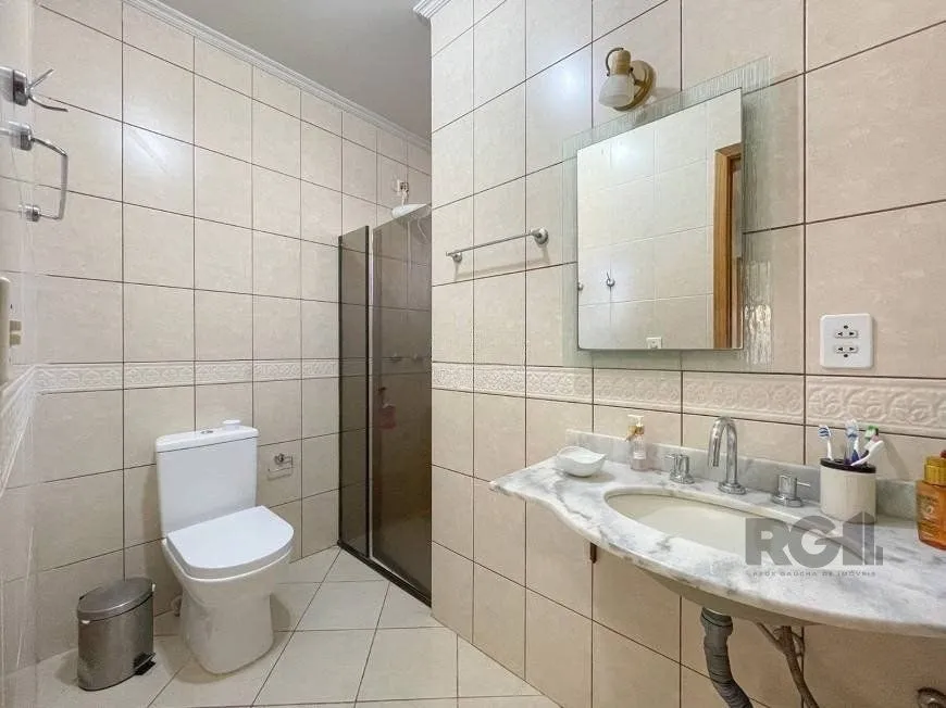 Imagem Excelente casa de 121m² com 3 dormitórios e 2 vagas.