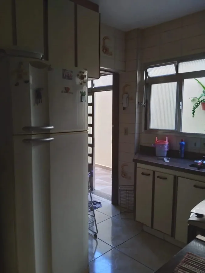 Imagem Casa para Venda em São Paulo, Jardim Regina, 3 dormitórios, 1 banheiro, 3 vagas