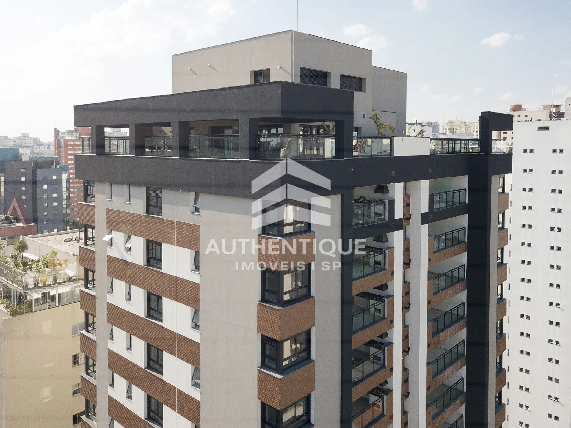 Imagem 1300 Jurupis Moema - Apartamento à venda em São Paulo/SP