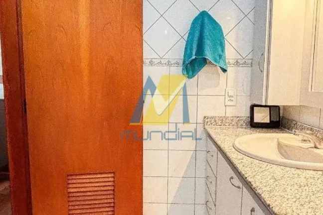 Imagem Casa Alto Padrão com 4 Dormitórios, Espaço Gourmet e 5 Vagas
