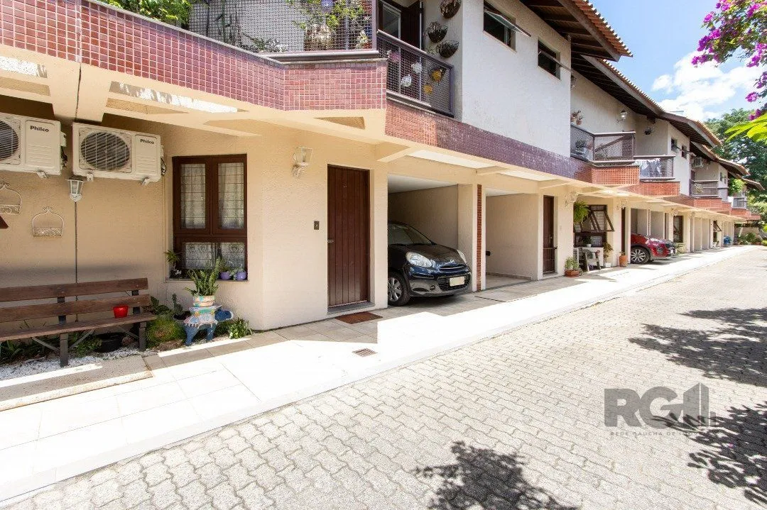 Imagem Casa Condominio para Venda - 139m², 3 quartos, 1 suite, 1 vaga - Cavalhada