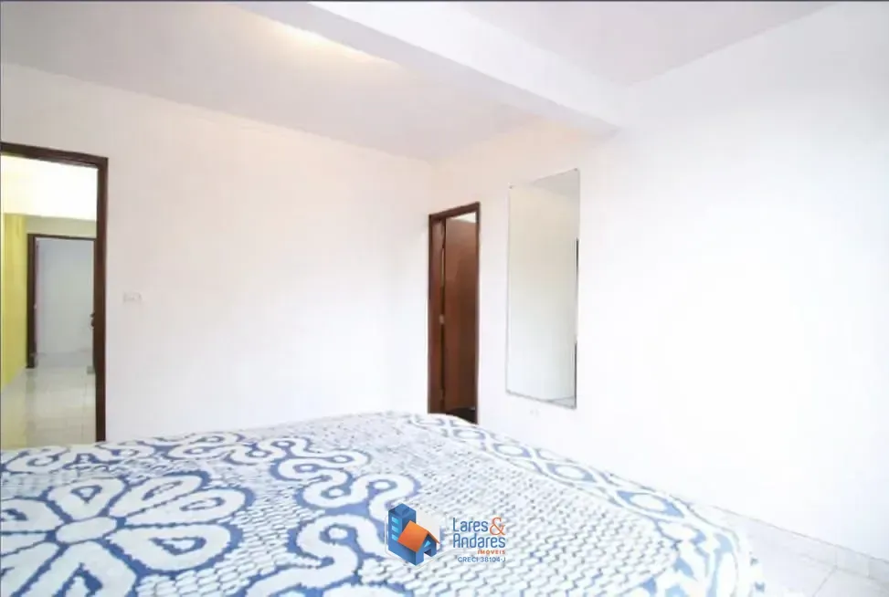 Imagem Sobrado para venda em Chácara Inglesa com 3 quartos, sendo 1 suíte, 86m²